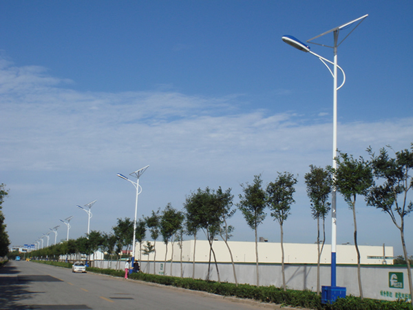 太阳能路灯具备的五大手艺优势